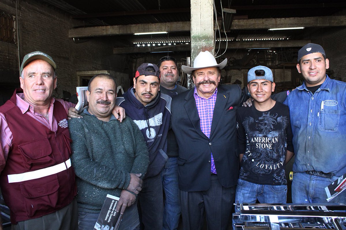 uncafeconcecygu's tweet photo. Visitamos a militantes, simpatizantes y comités de base de la Colonia Eduardo Guerra en #Torreón. Juntos vamos a transformar #Coahuila. https://t.co/o5JgRodW3h
