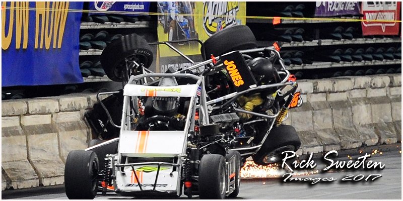 RSweetenImages's tweet photo. Chad Jones during qualifying #indoorautoracing #ACindoor https://t.co/symCgCGkos