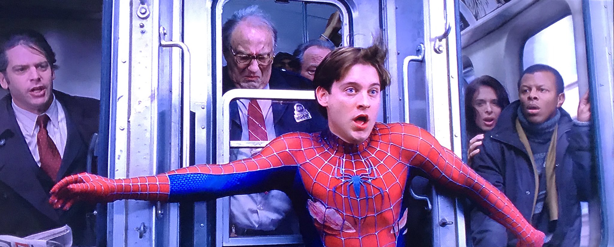Leo スパイダーマン2 の電車のシーン スパイダーマン トビーマグワイア