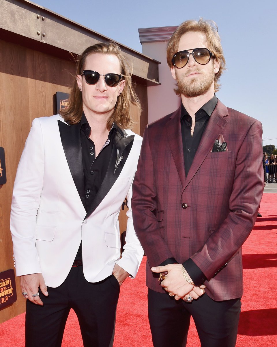 ACCAs's tweet image. Happy 30th birthday to @THubbmusic of @FLAGALine! 🎂