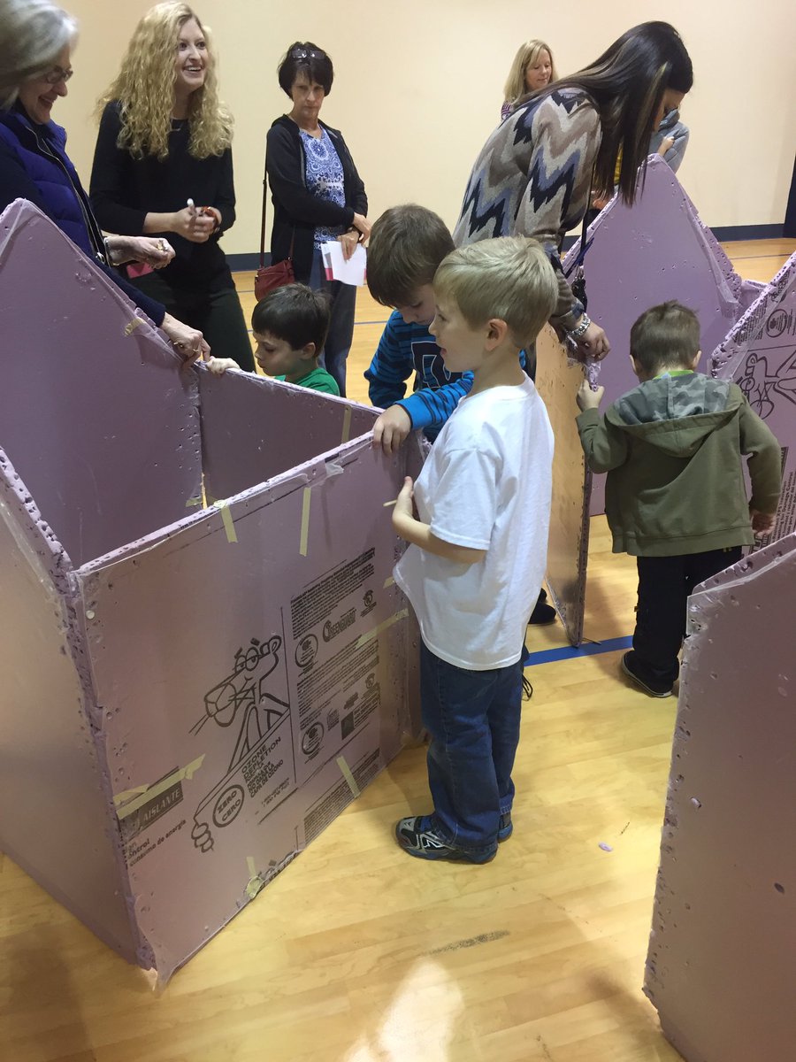 ElemTiger's tweet photo. Constructing @ElemTiger TCE STEM Night https://t.co/4fHAG55yea