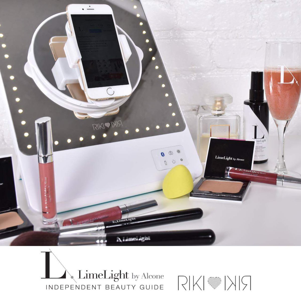 katejordanco's tweet photo. Give her what she really wants for #ValentinesDay https://t.co/8oI0mgNrSx #rikimirror #giftsforher #lightedvanity #makeupJunkie https://t.co/YH5Ymz2wAW