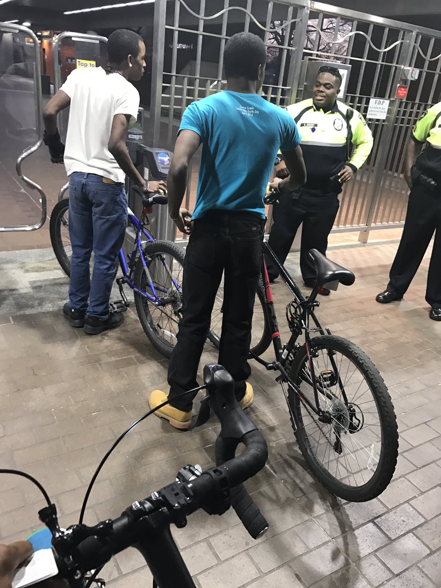 TimberleyJ's tweet image. Bikes on @MARTAarmy #TheyGoTogether #BikeLife