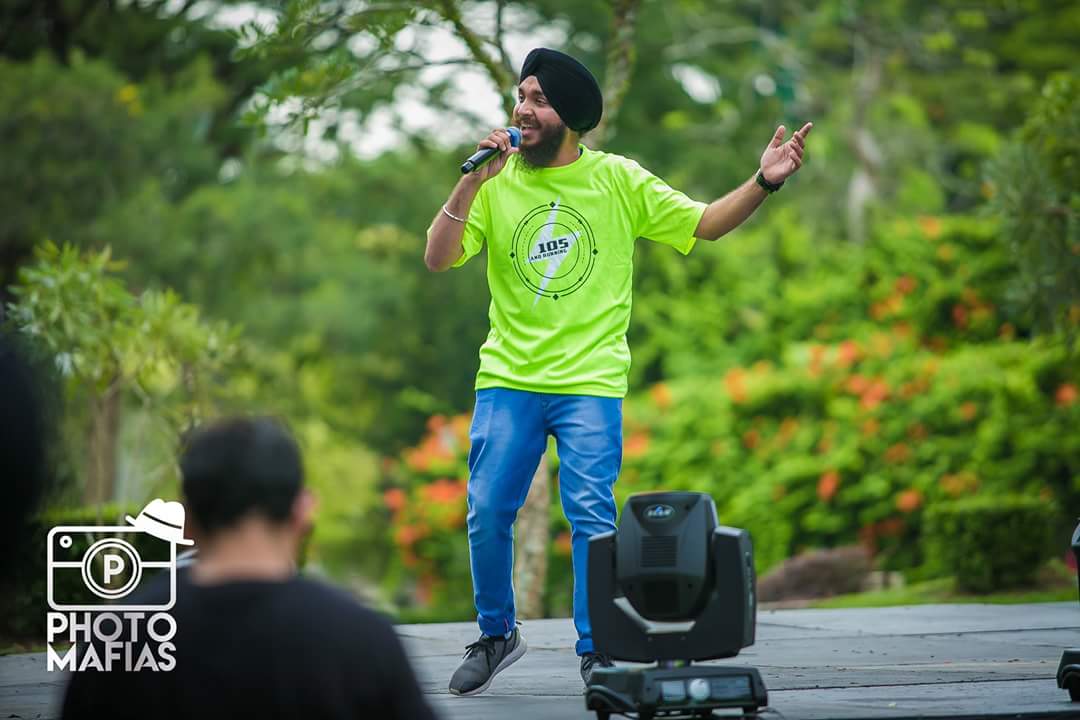 ChardikalaRun's tweet photo. Special thanks for a surprise performance from @TheDpSingh at #CKRUN2017! 

Stay tuned for more pictures and videos! https://t.co/0n5N36Oowa