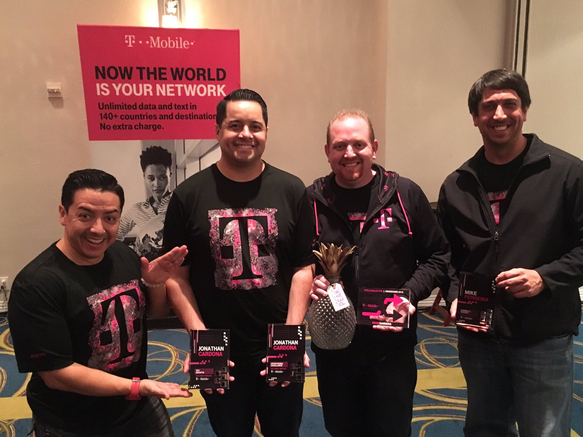 Congratulations to all the winners very proud of my team!! @RealRyanSanders #peakaward @MichaelPerreir2 @jonnyboyone9ner #magentahustle