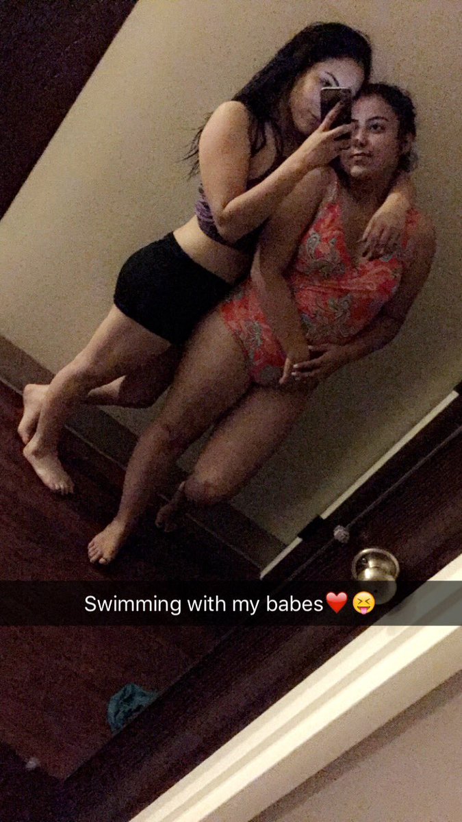 nayeli_a9's tweet photo. words can't explain how much i miss you 😪 te amo mi gordita hermosa ❤️ see you one day 👼🏽 https://t.co/RyJYU9YssX