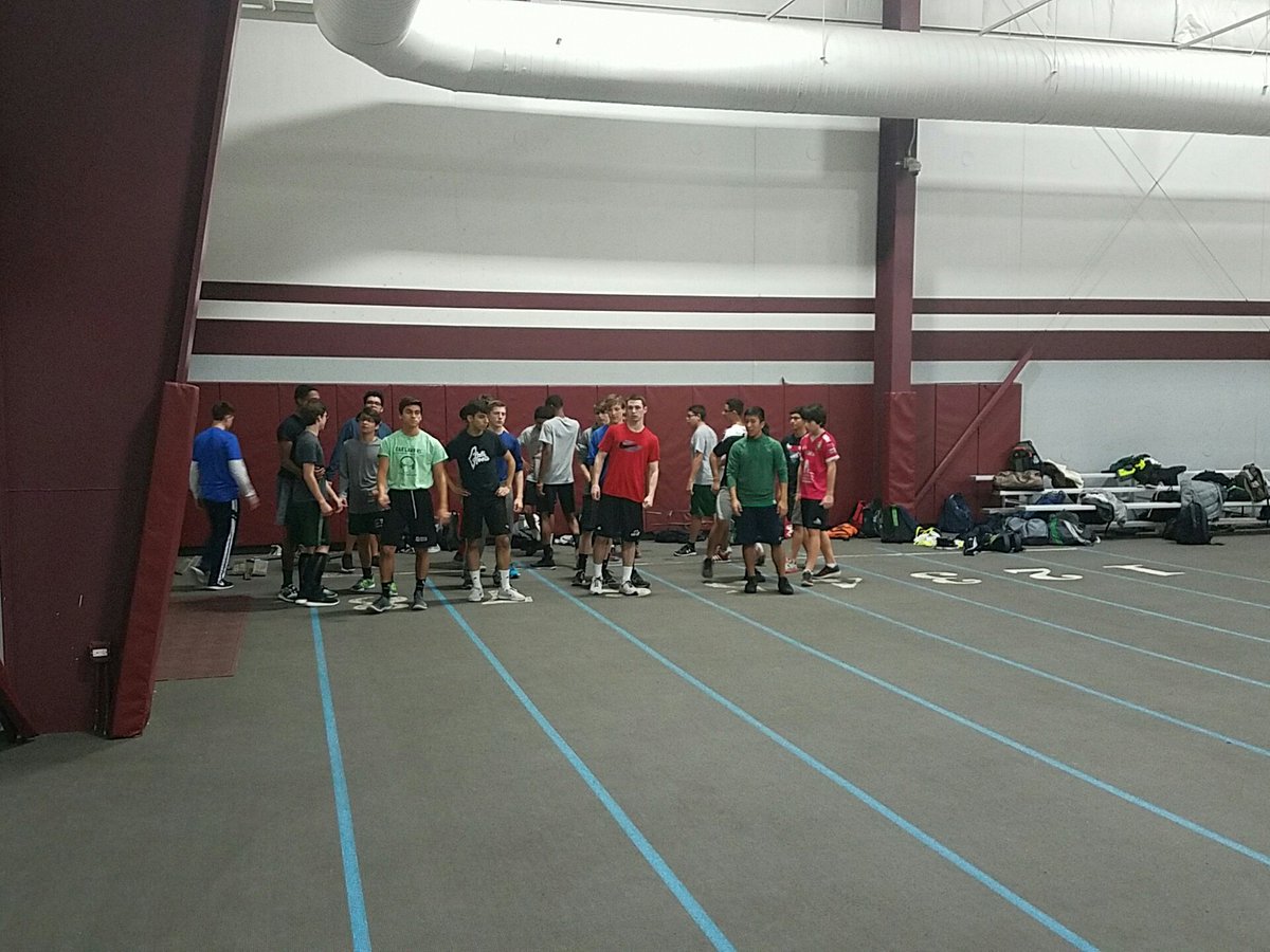 OLCHSBoysTFXC's tweet image. Infiltrating @ArgoBoysTrack for our time trial tonight. #SSCRed #thanksforsharing