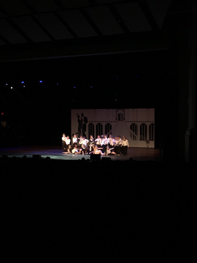 ocsjackets's tweet image. @cshepard_ce CES kindergarten dancing to James Bond theme #dancingthroughdecades #OCEF