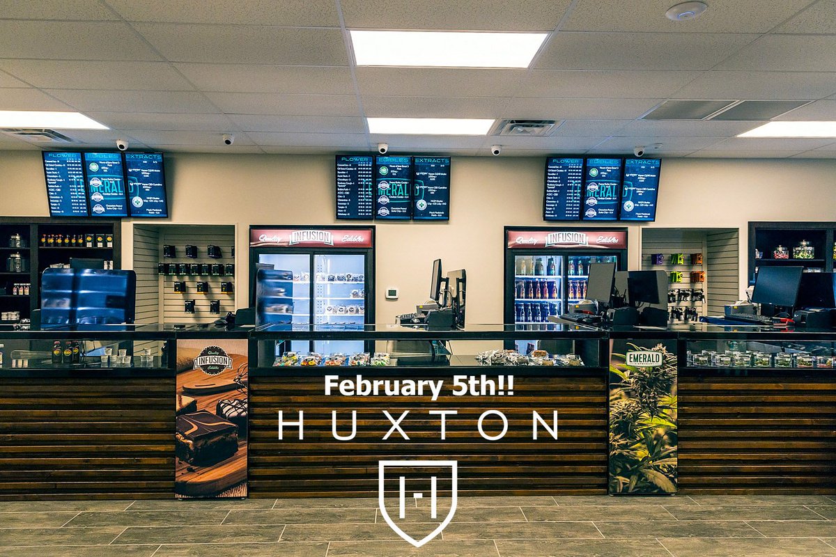 EmeraldArizona's tweet photo. Feb 5th at #EmeraldPhoenix, @huxtonusa flower and vapor will be Buy Two Get One FREE!! #EmeraldDispensary #AZMMJ #Prop203 #Cannabis #Huxton https://t.co/J4m33d1oFz