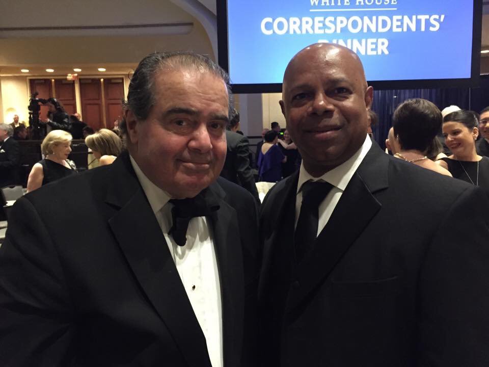 Earl_59's tweet photo. MT @davidwebbshow: I want originalist #SCOTUSnominee who abides by #Constitution not party.  https://t.co/8oj3bfiCs4 #ConfirmGorsuch #PJNET