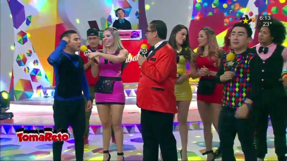 betychibi8's tweet photo. @eli__106:Ellas platicando jajaja 😍🙊
#Arby 💛❤ @gabyramiirezz @ArelyTellez https://t.co/p41l7dujqQ