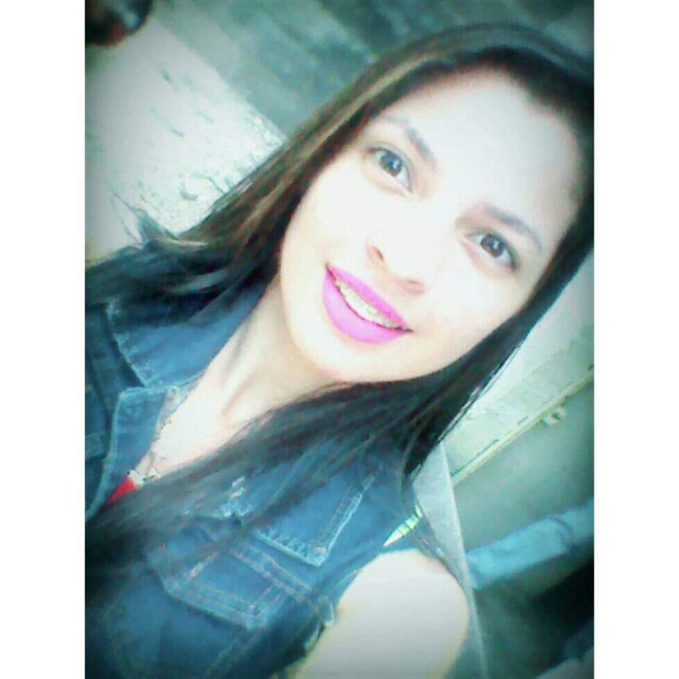 Briithany2's tweet image. Dios Es Mi Rey
#MartesDeGanarSeguidores 
#SiguemeYTeSigoAlInstante 💕😘
Avisa con un Fav. Y Rt💗😍
Fav Y T Recomiendo💗
Si No me Crees Intentalo😘