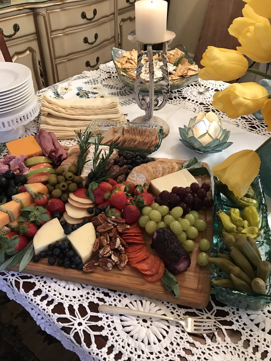 janepsterling's tweet photo. Too pretty for the Super Bowl? https://t.co/vsqM8fGdCn