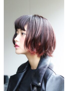 Shellyの髪型 カッコイイ髪色のワンレンボブ12選 芸能人の髪型研究室 30代 40代