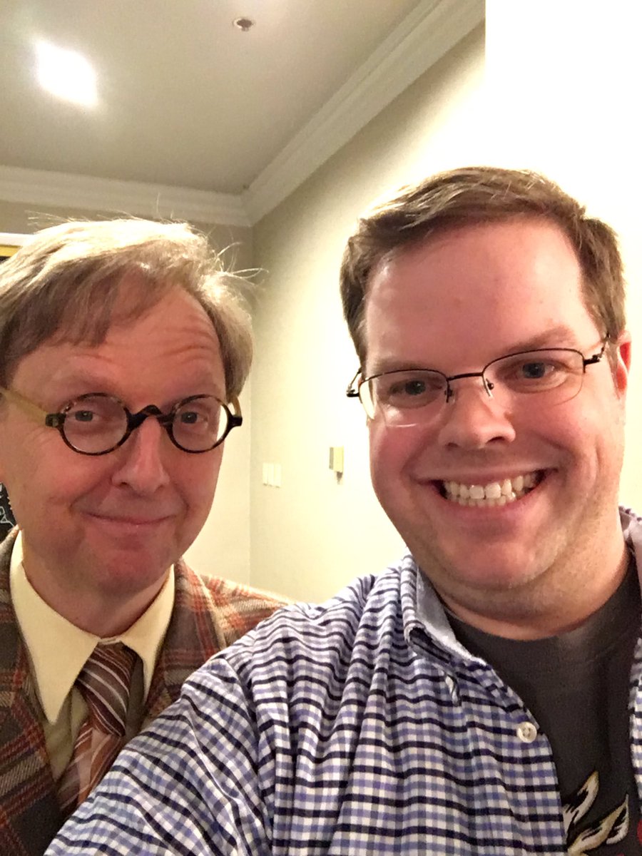noshoe's tweet photo. @MacKingShow @TheJerx selfie messed up the representing #GLOMM #GLOMMElite https://t.co/eiccECIlG0