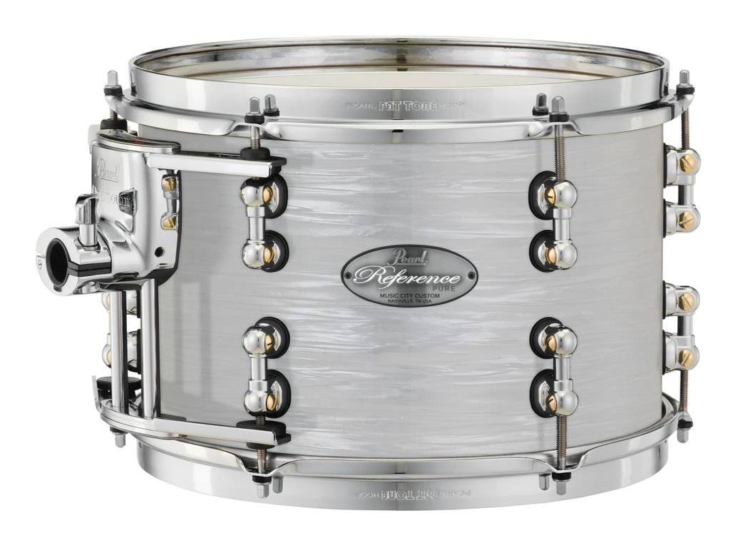 Music City Custom with Reference Pure shell specs in a Pearl White Oyster finish...
pearldrum.com/products/kits/…