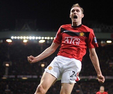 Happy 33rd birthday to Darren Fletcher! 
