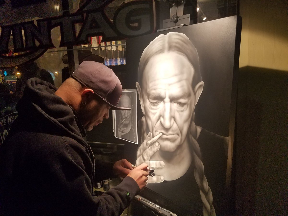 Tonight i was blessed to smoke with Willie Nelson.