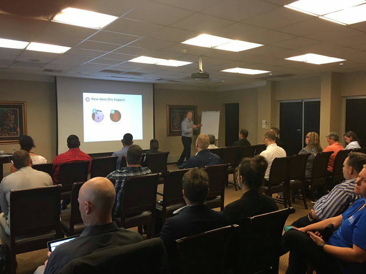 tracyvds's tweet image. @bradgcoza opening up for @GT_Consult #GTRoadshow Durban