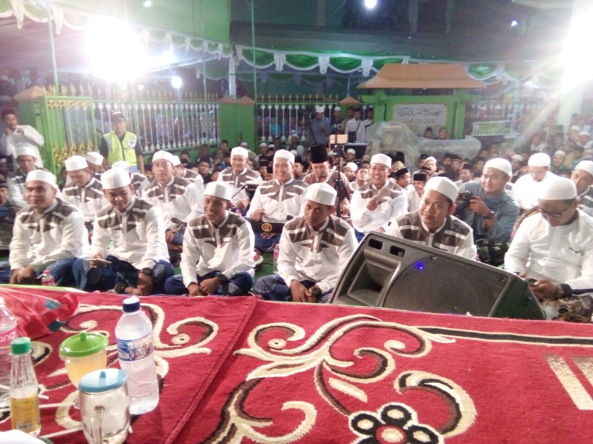 KecBae's tweet photo. sambutan Camat dalam Pedawang Bersholawat malam tadi,
smg berkah untuk pedawang dan Kec Bae khususnya, berkah untuk Kab Kudus umumnya, amin. https://t.co/46NZ2CuSub