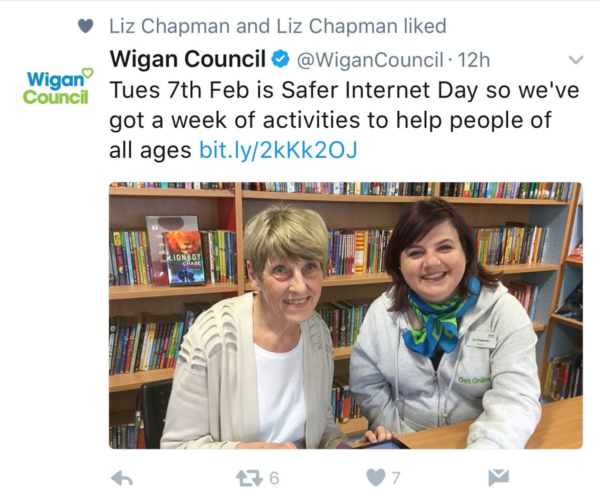 @LizChapmanArts @LizilooChappers This is just baffling: Liz and Liz like Liz.