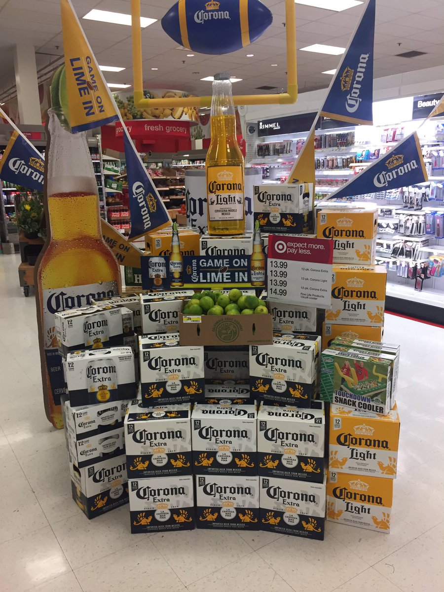 ETL_Gbae's tweet photo. My favorite super bowl display! 301 is ready for some sales! #301GetsItDone @reneec434 https://t.co/sq2W8ulLJp