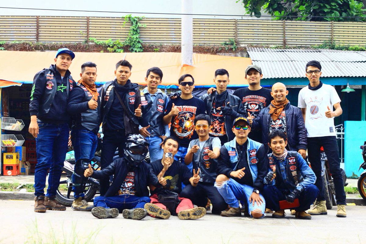 Sebelum gass, selfie dulu guys 
Keep Handsome Brother #Chivalrous #RCB