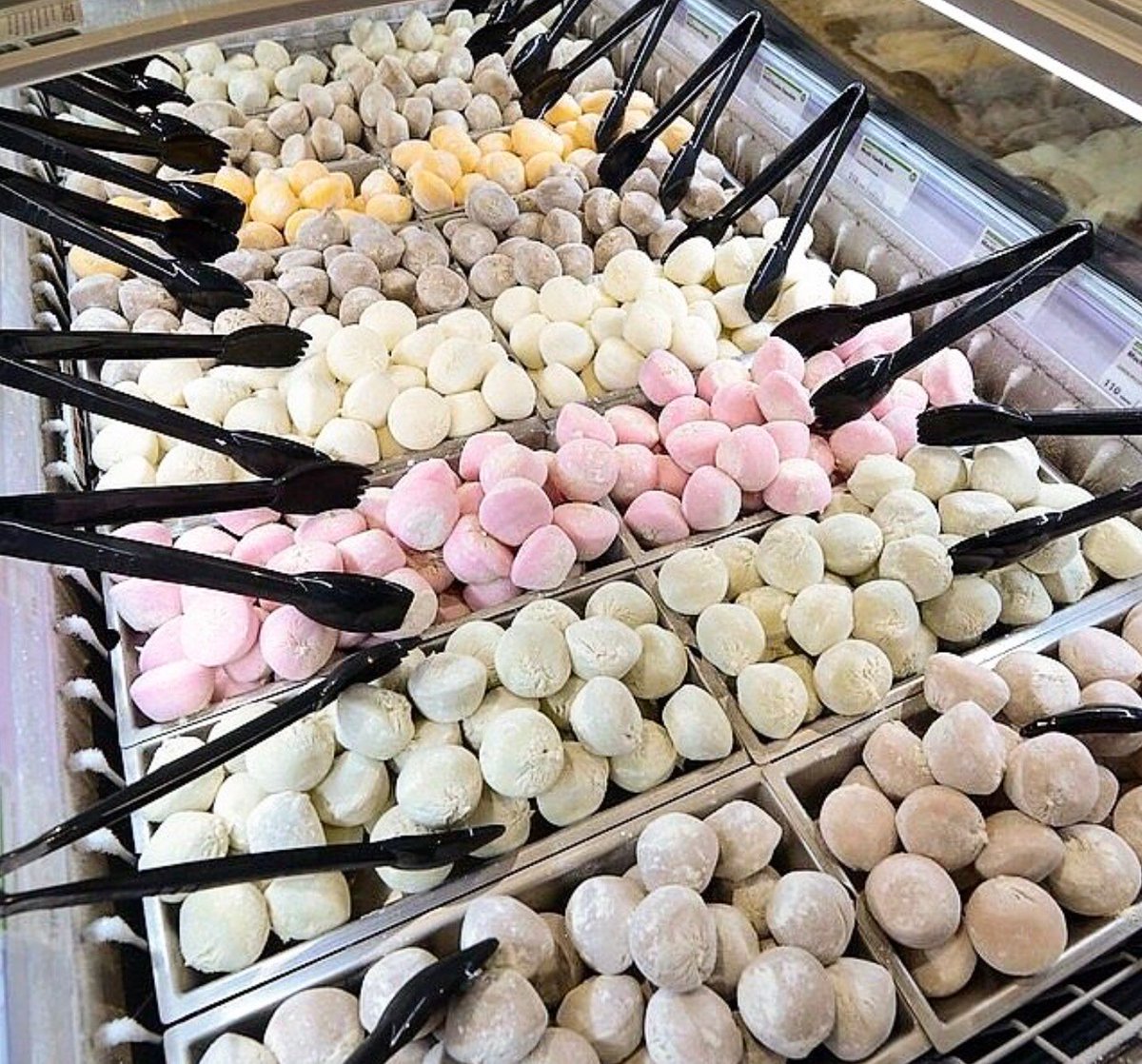 MyMochiIceCream's tweet photo. So excited to see the new Mochi bars at @WholeFoods 😍 The more mochis, the sweeter life is! 🍡 https://t.co/g3OMpkKiKN via @Refinery29 https://t.co/qSy2QafuW6