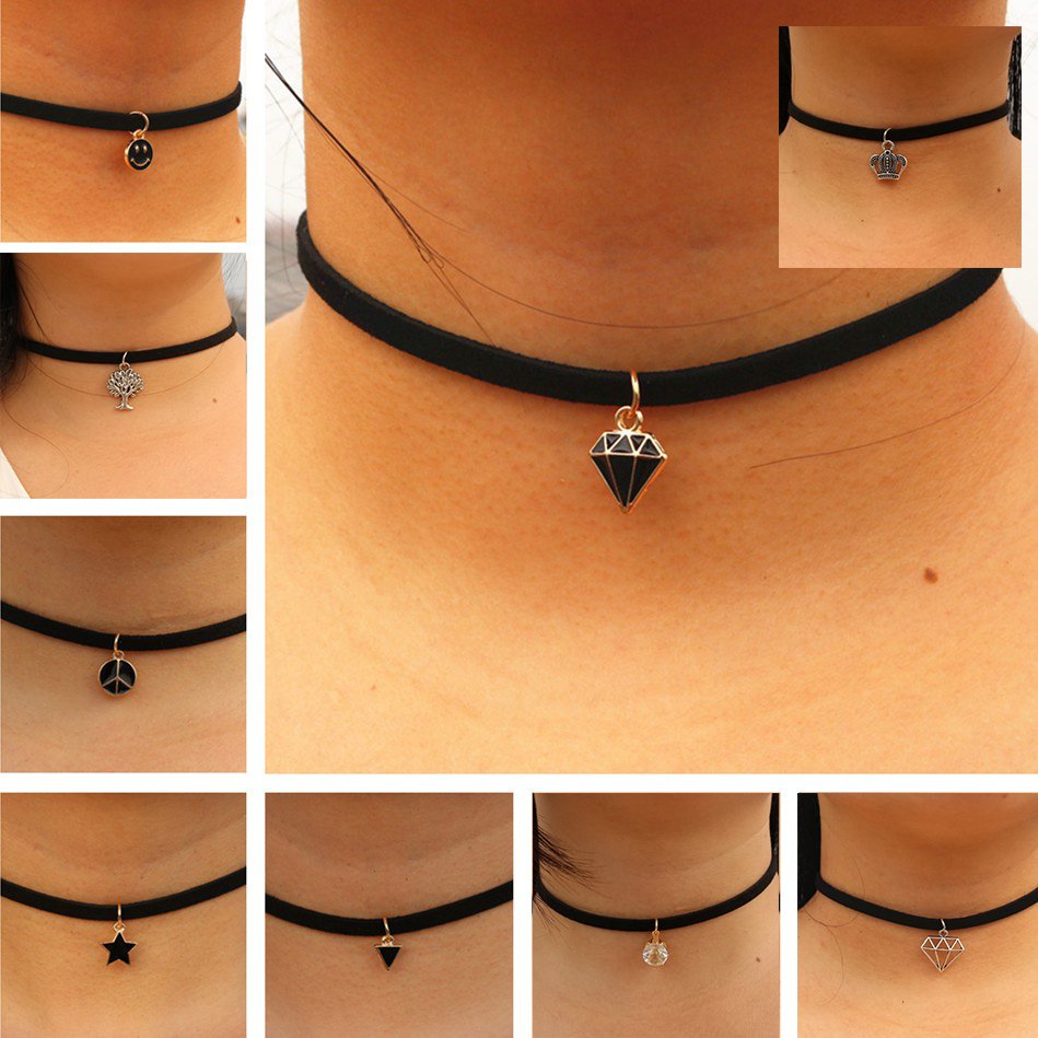 TheShimmerBox's tweet photo. Various chokers have been restocked! Grab one here: https://t.co/njUqNUamqP https://t.co/FYToJbBlIk