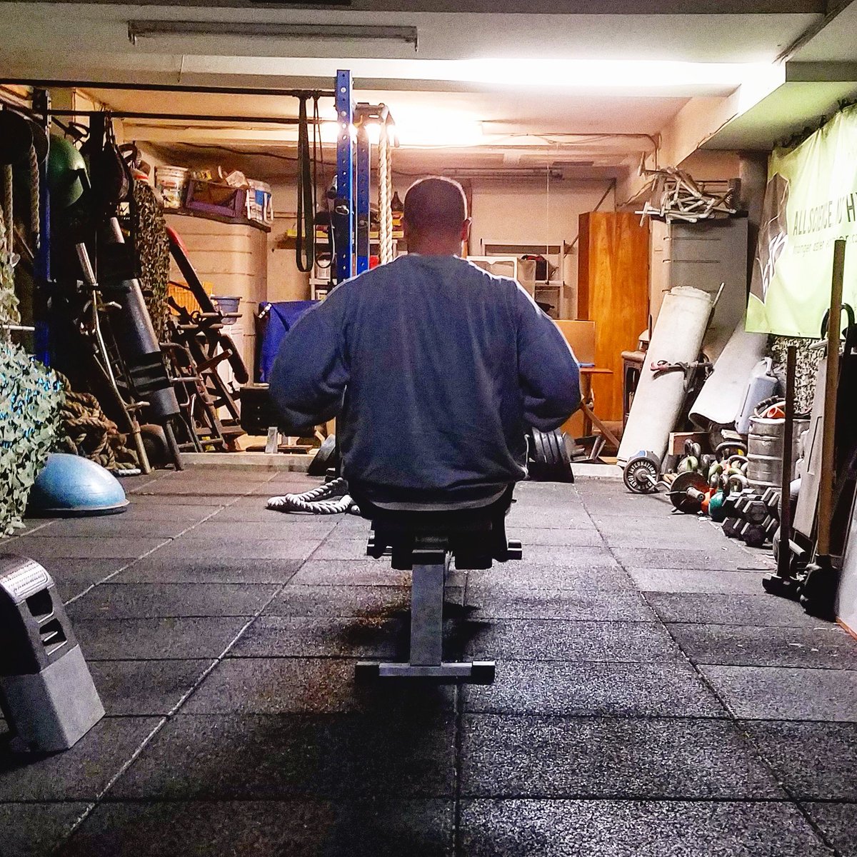 benderbuilt's tweet photo. Late night cardio session! @EBOOST @ubsuper @xptlife #stronger #workout #train #work #beastmode #functional #live #fitlife #workforit #fit https://t.co/Xoy4w7WAa0