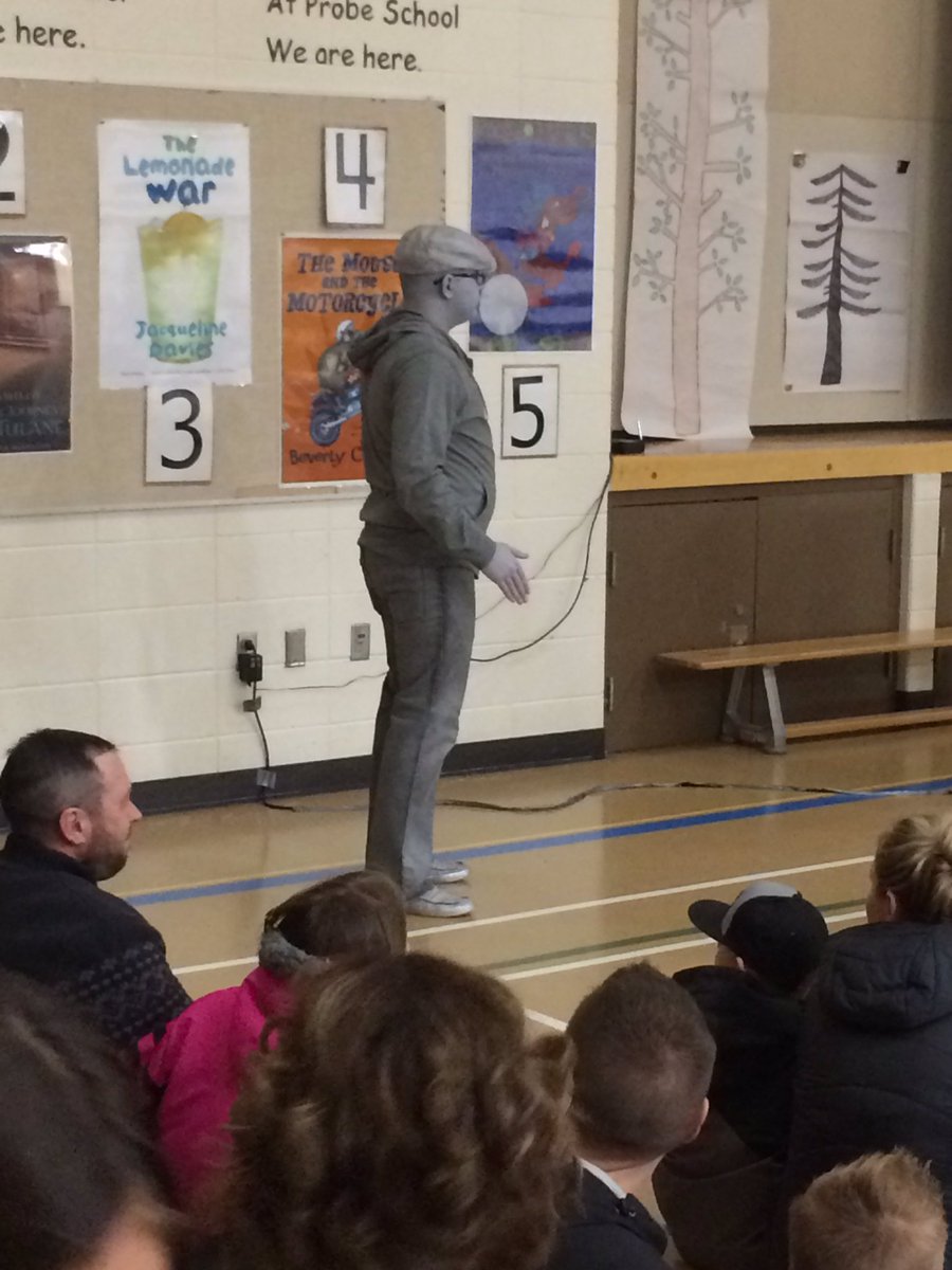 MrsGoruk's tweet photo. An awesome Science Literacy Night at @GBProbeSchool #probewildrobot !!!! https://t.co/opgBlx9HPi