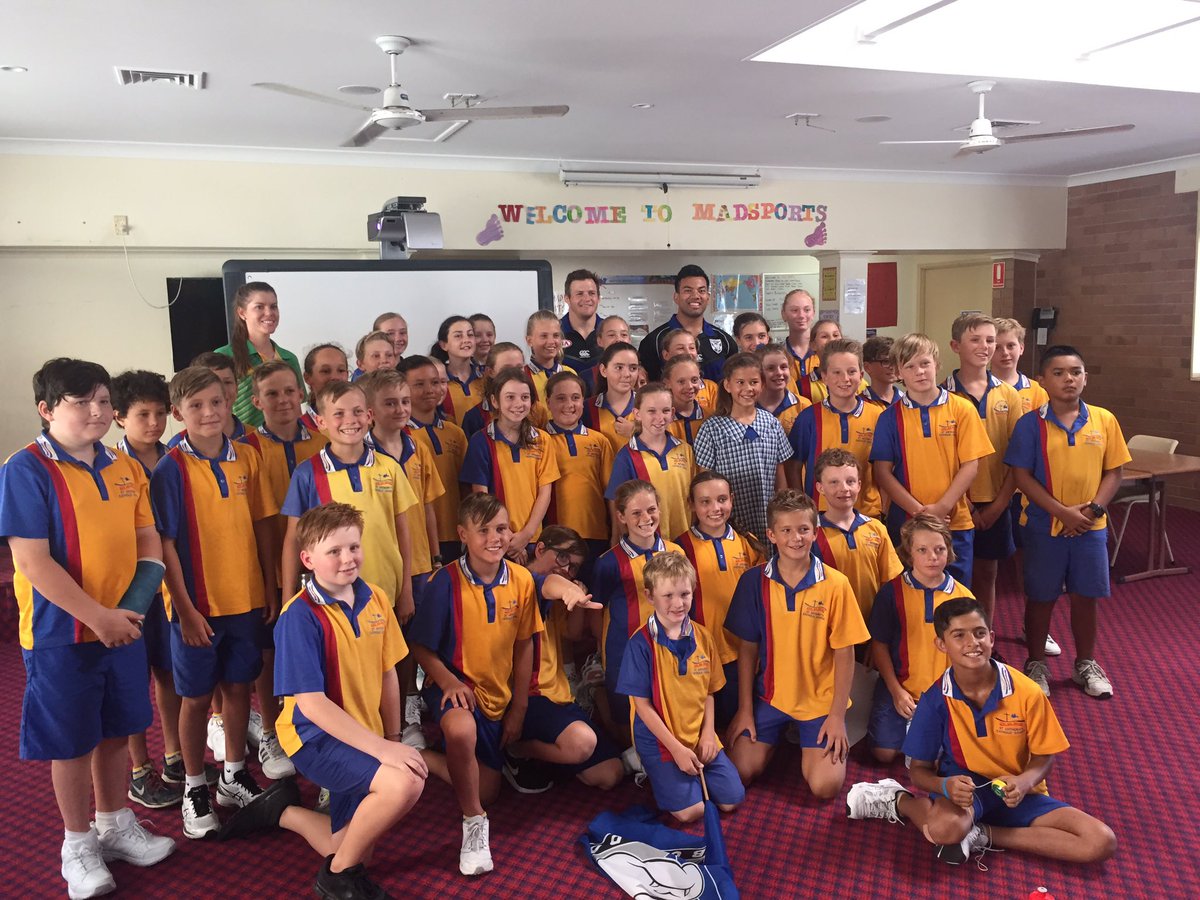 Play NRL tweet media