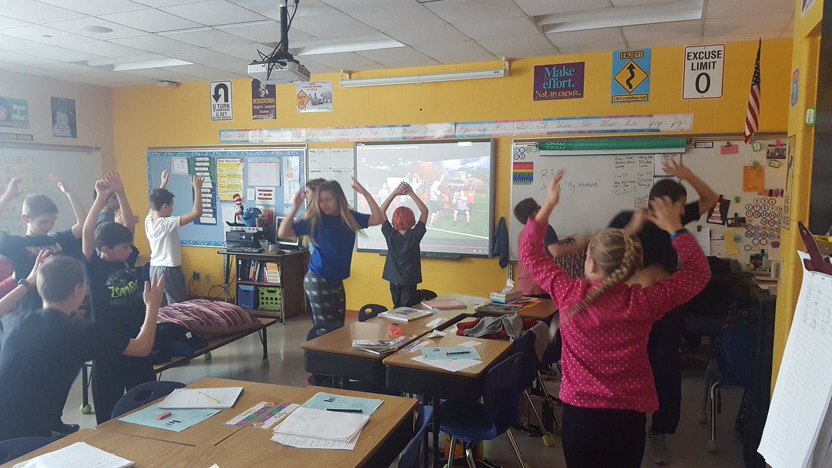 ms_tsmith's tweet image. 5th graders get moving with the NFL Fuel Up to Play 60 Virtual Field Trip! #getmovingplay60vft #wdpc @WDPHemlockCreek