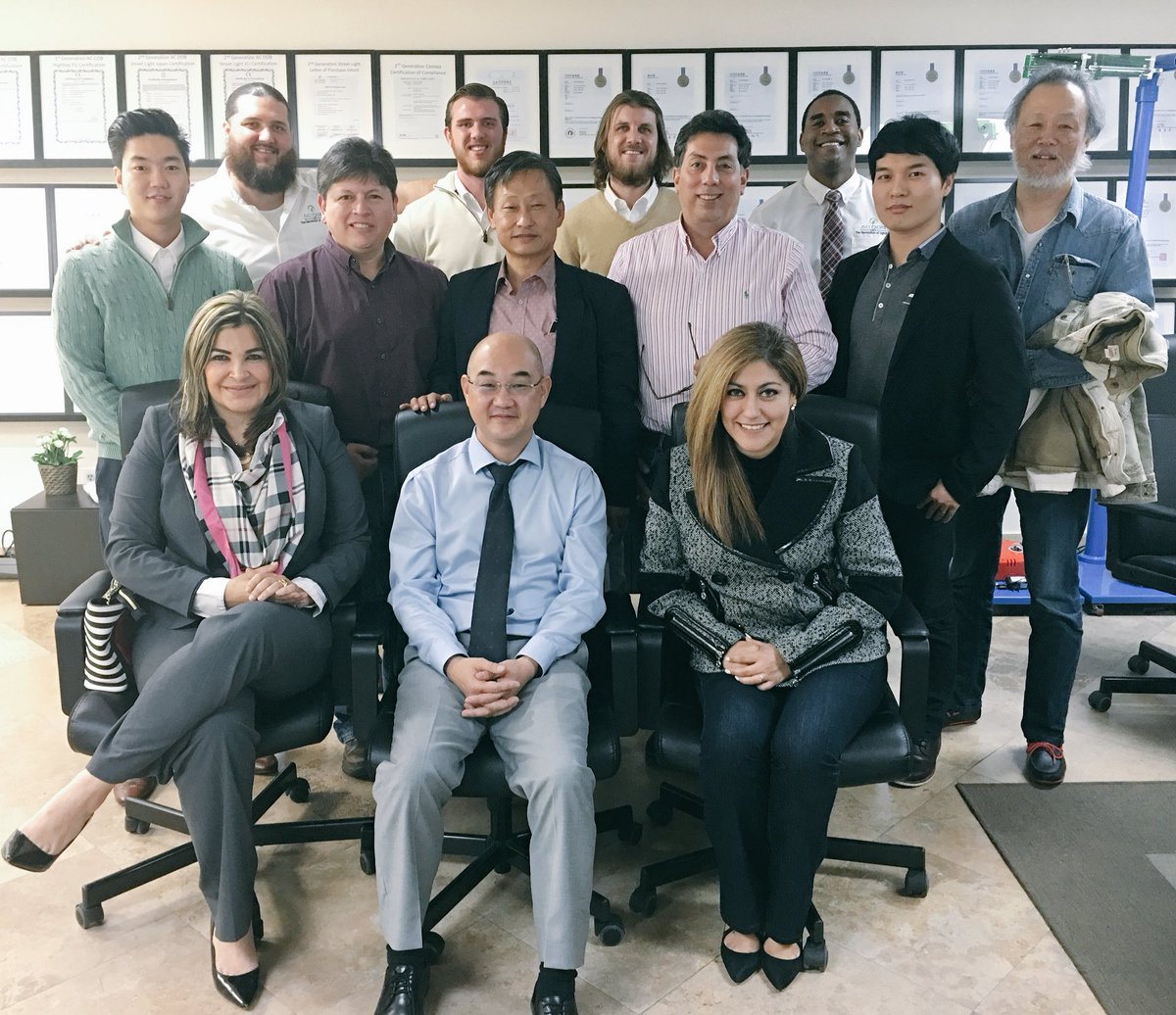 IvyeStar's tweet photo. Great team big opportunities! #eStarTech #acdob https://t.co/re2TdWzvEk