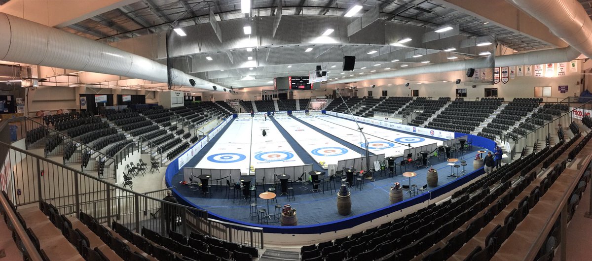 oncurlingchamps's tweet photo. #dedication #latenightstonematching @TeamJHarrison #ONscotties #curlONchamps https://t.co/tHBYeD8wzr