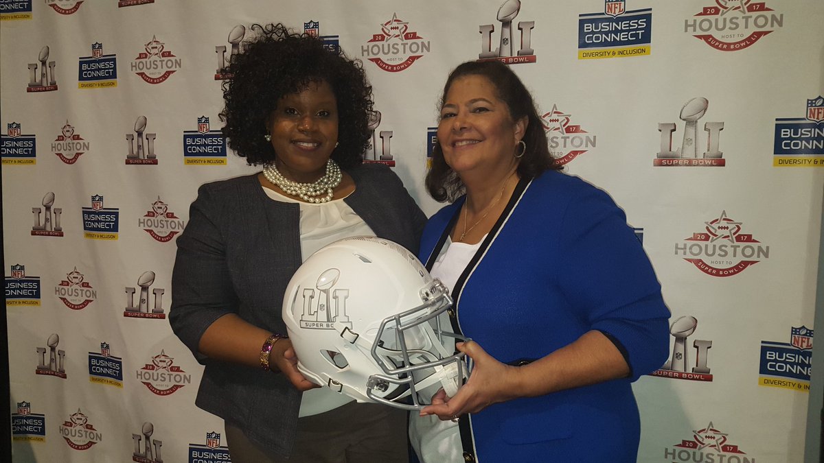 HandleWorkLife's tweet image. Last post as a proud BC vendor! my-handler.com check us out out for personal assistant needs! #businessconnectHOU @bjw704 @Bnicce