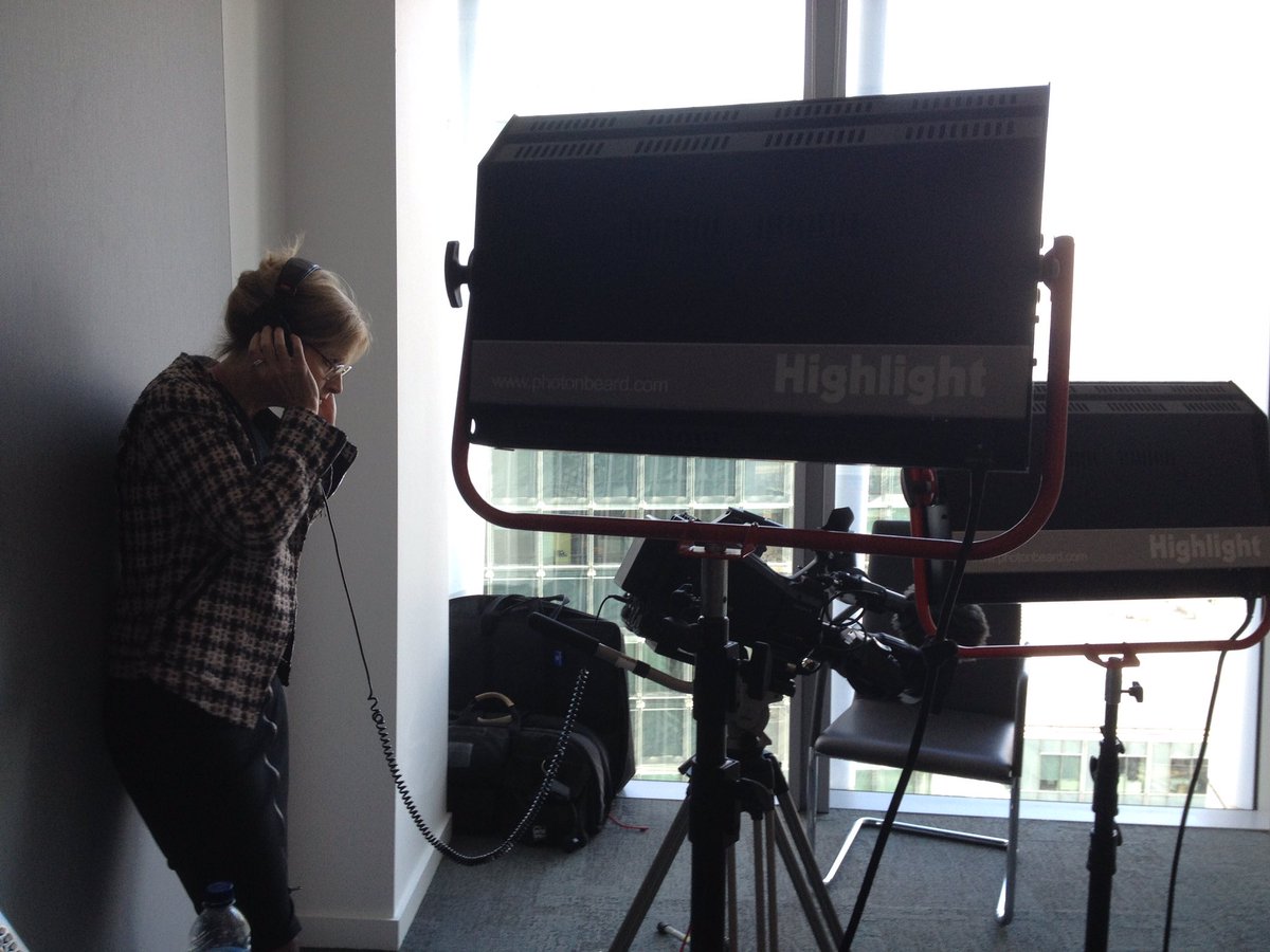 full_aspect's tweet photo. All set for an early start #filming #canarywharf #corporatefilming #fullaspectproductions https://t.co/ewRdjo63tD