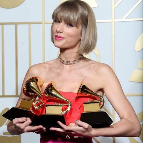 SADLYSWIFT's tweet image. Who is a legendary, 10 time award winning Grammy winner who doesn&apos;t deserve the pointless hate they receive?