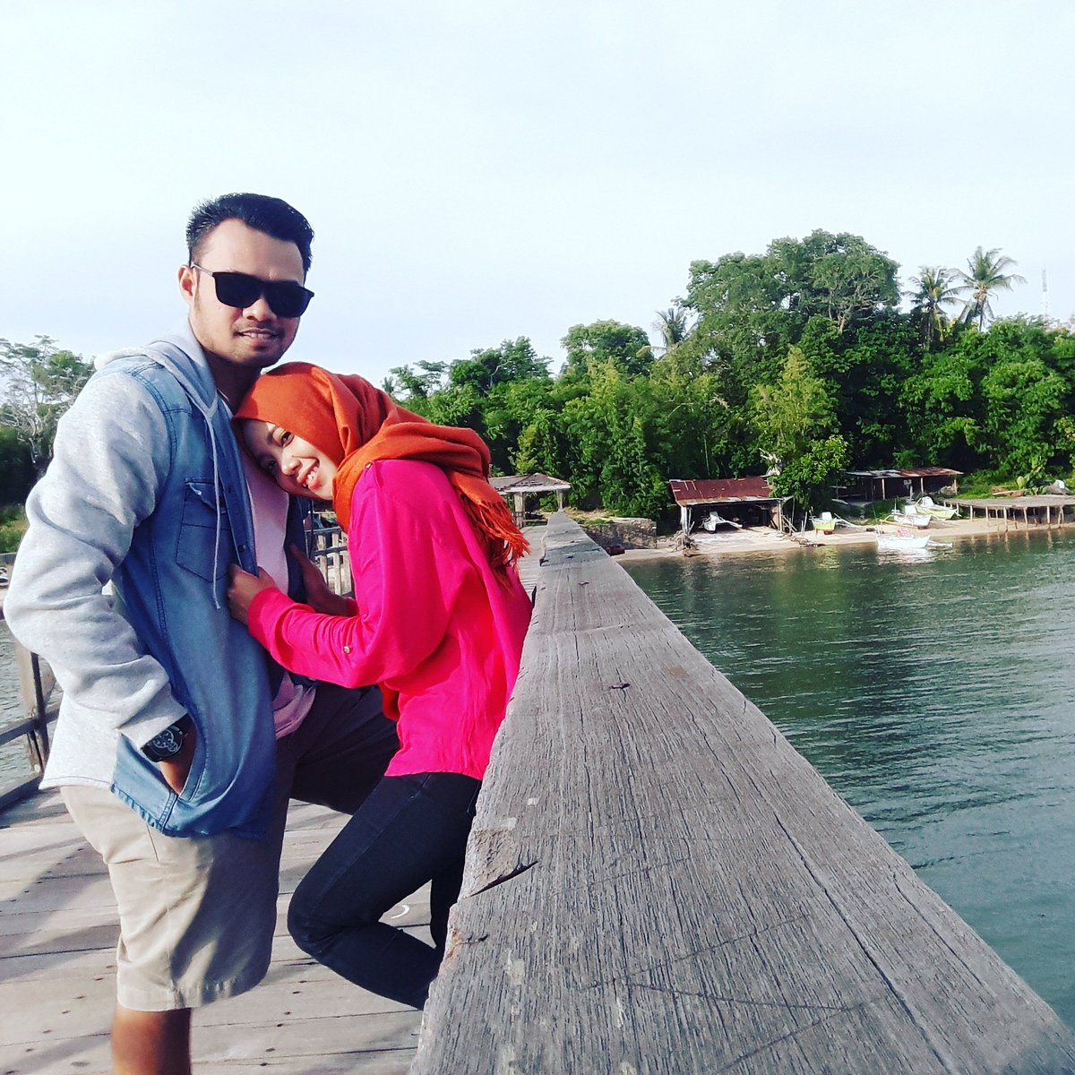 Biarkan aku selalu di dekat mu sampai maut yang memisahkan kita berdua😍