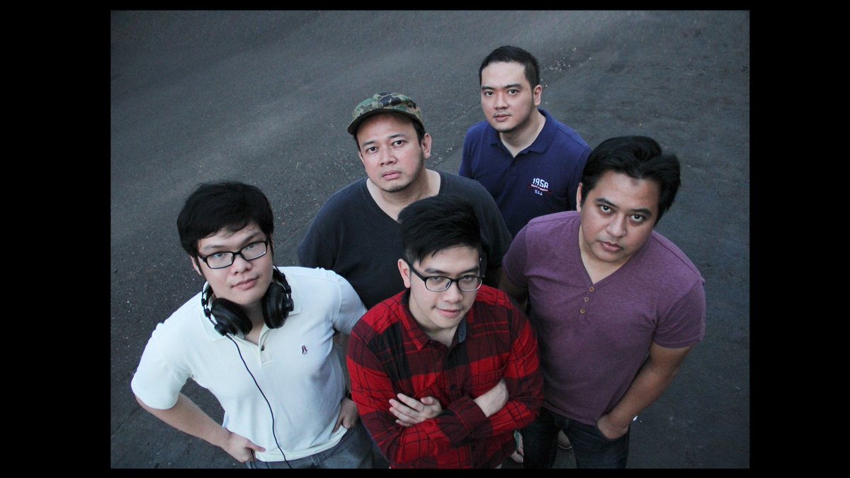#nowplaying <a href="/medisband/">Medis Band</a> #berkhayaltentangnya 

on <a href="/mentaya_fm/">FMentayaSampit 104,6</a> 
cc: <a href="/Pelangi_Records/">Pelangi Prima Sejati</a>