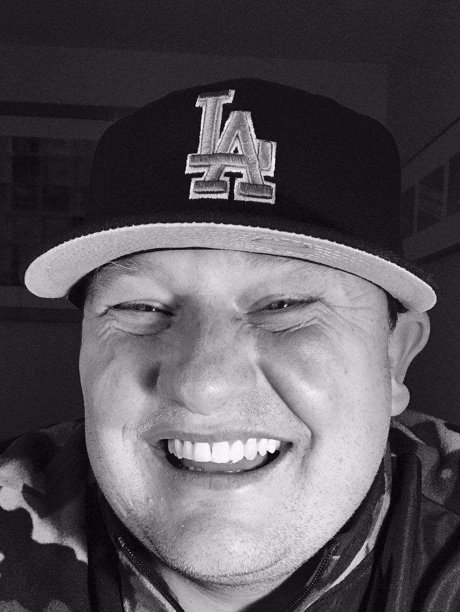 malinlewis's tweet photo. Regret is Poison - Gary V so much respect for this comment. So much truth. Be Happy! #noregrets #focus #dowhatyoulove #beyepumped https://t.co/FeeeXp68BV