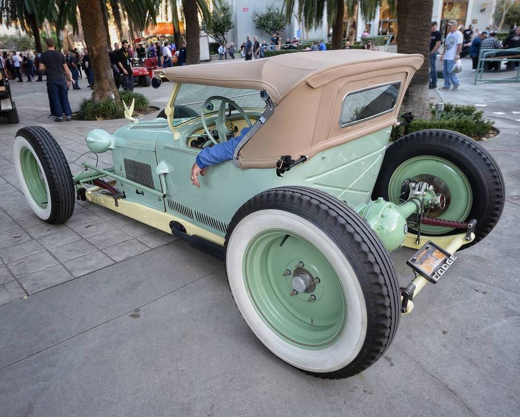 FreeInSoCal's tweet image. Another angle of the Underslung as it headed off #underslung #cfnimageworks #grandnationalroadstershow