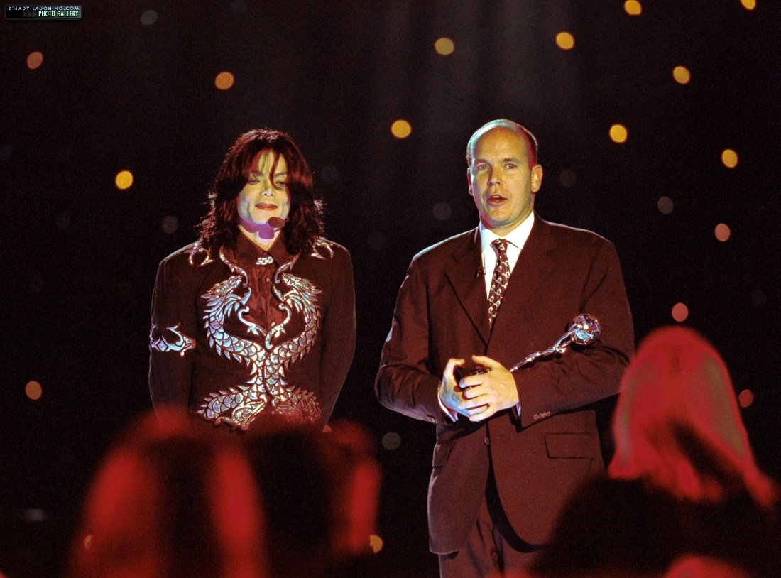 Джексон в монако жив. Michael Jackson World Music Awards 2000. Michael Jackson World Music Awards 2006.