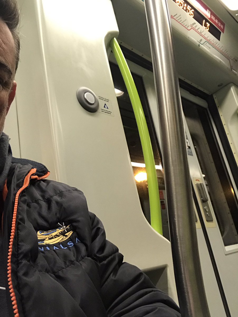 primero metro, luego Euromed y nos vamos a la Cumbre Internacionel de Seguridad en #IIFF #iCOPFires #airtractor <a href="/Preven_IIFF_CV/">Prevenció d'incendis</a>