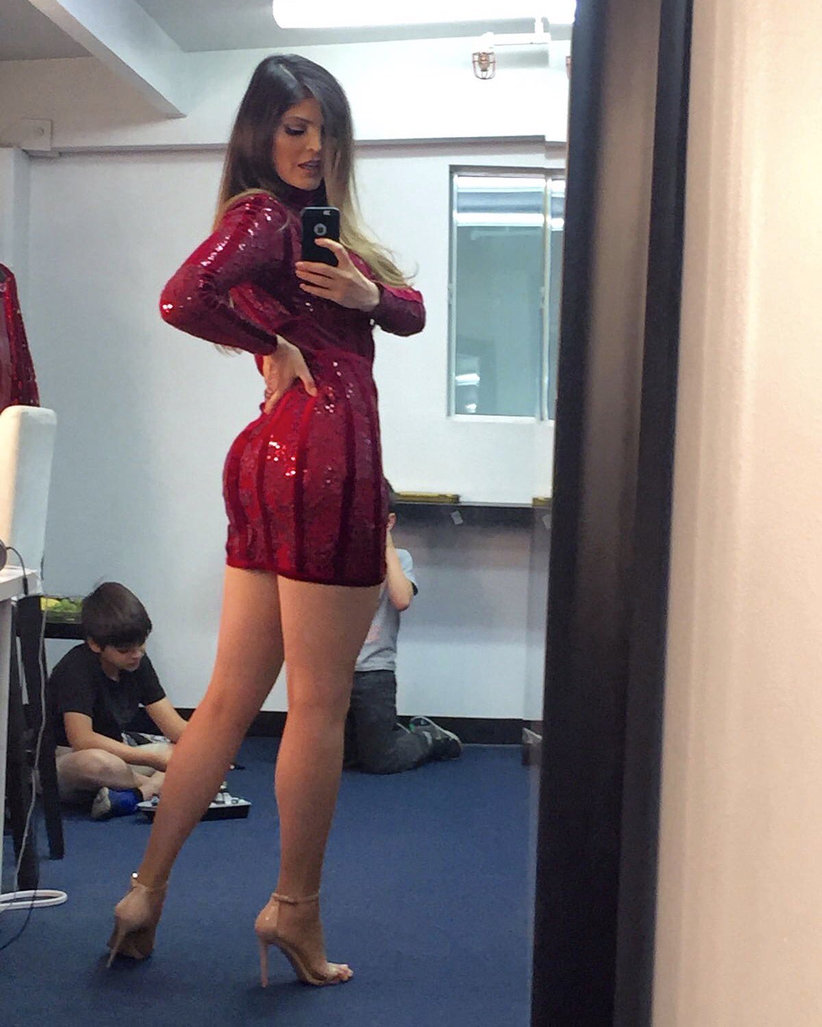 Ana Bárbara on X: ✌🏼️💃🏼 t.coJ3ecDguxQE  X