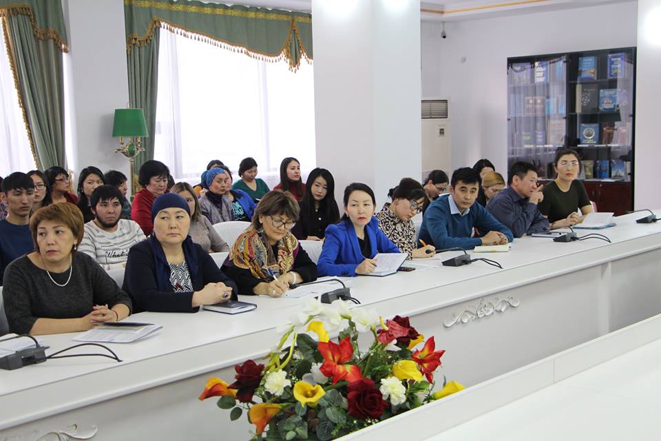 mki_gov's tweet photo. Мәдениет қайраткерлері Мемлекет басшысының  Жолдауын  талқылады https://t.co/j0H0ma0NOW https://t.co/L1lTSaRazT