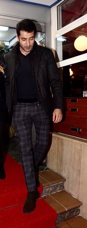 hodukmoduk's tweet photo. Kenan kilo almiş yuuuppiii💞💞💞💞💞 cok zayiflamisti. #Kenanİmirzalıoğlu https://t.co/Imvg93GIRe