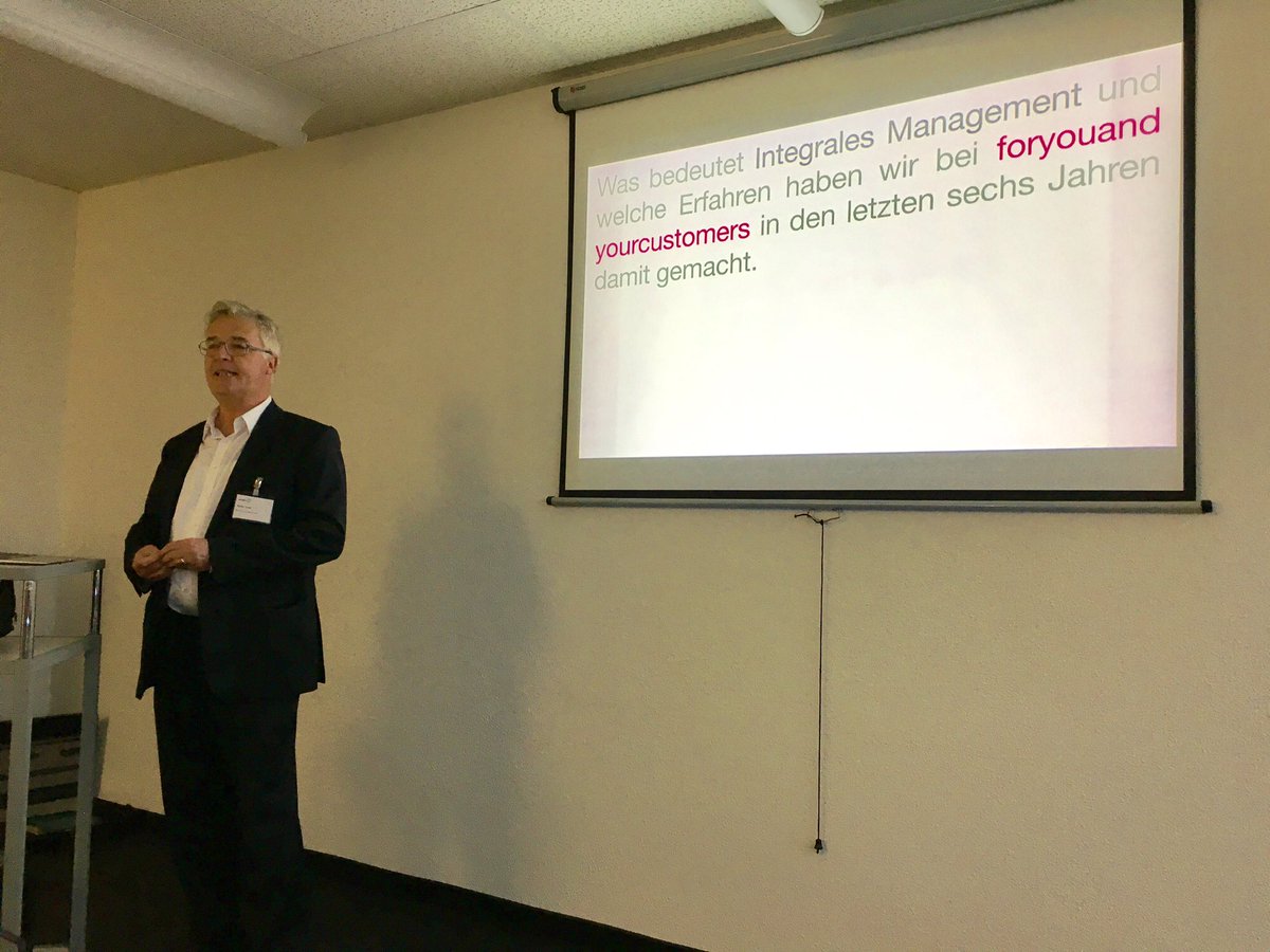 ramsyman's tweet photo. Hosef Stadler, CEO foryouandyourcustomer nimmt uns mit auf eine Reise zur Kunst und Integralem Management. Ein anderer Ansatz #ABZH https://t.co/C20pOaIGvD