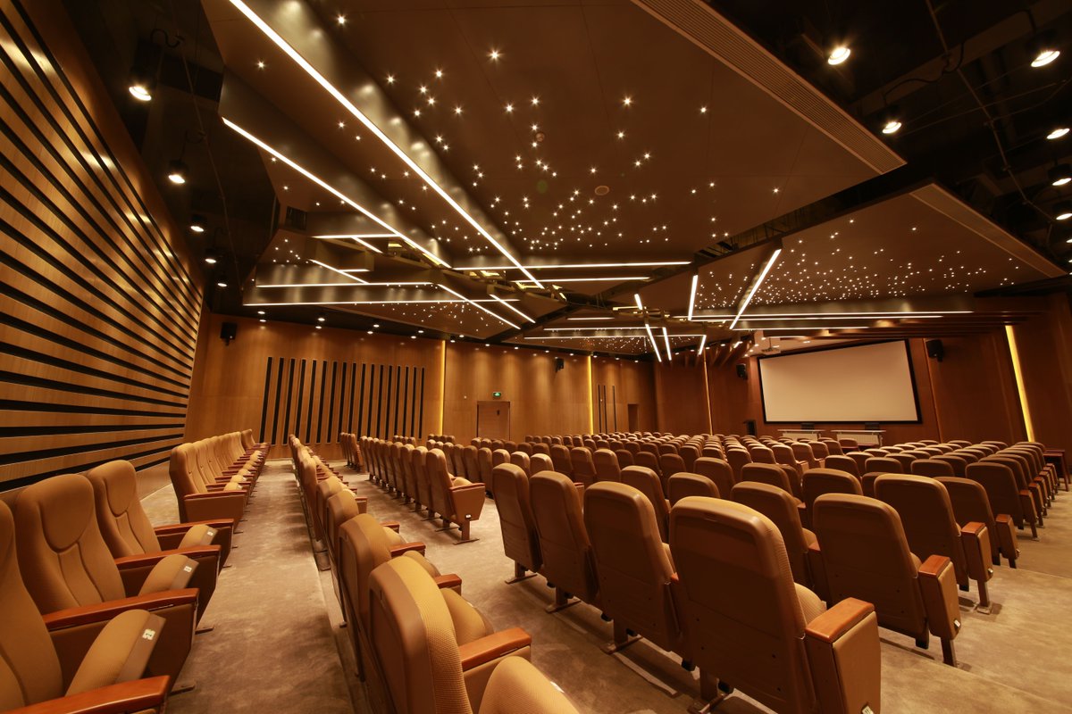 TidforeGroup's tweet image. Our award-winning office building, covering 30,000m² in Jiuhua Industrial Park, beautiful inside and out #ChineseEngineering #MadeInChina