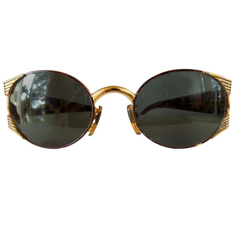 WonderlandCapri's tweet photo. #NewIn
#VintageSunglasses #Fendi #MilaSchon #Valentino #DolceGabbana #Dior @1stdibs @Reebonz 
Check our inventory: https://t.co/UDHeHQ91qt https://t.co/TemeGK0tHz